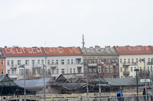 Bild 17 Lesbar sogar für E.T.s  wenn sie ihre Teleskope auf uns richten